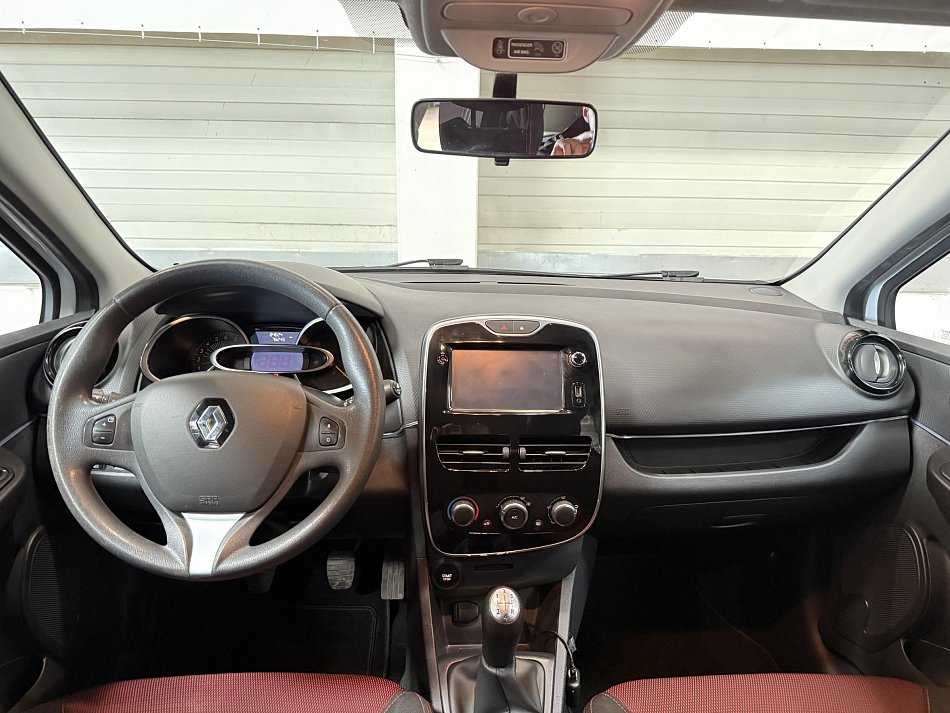 Renault Clio 1.2i 