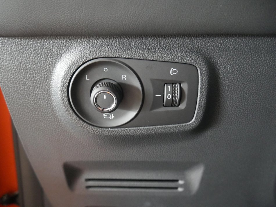 MG ZS 1.5i Essential