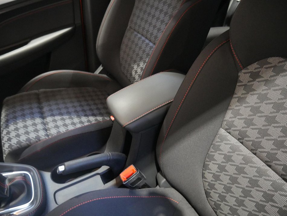 MG ZS 1.5i Essential