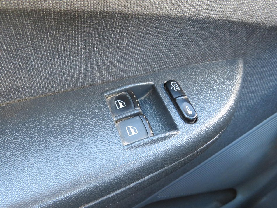 Škoda Fabia I 1.4i 16V 