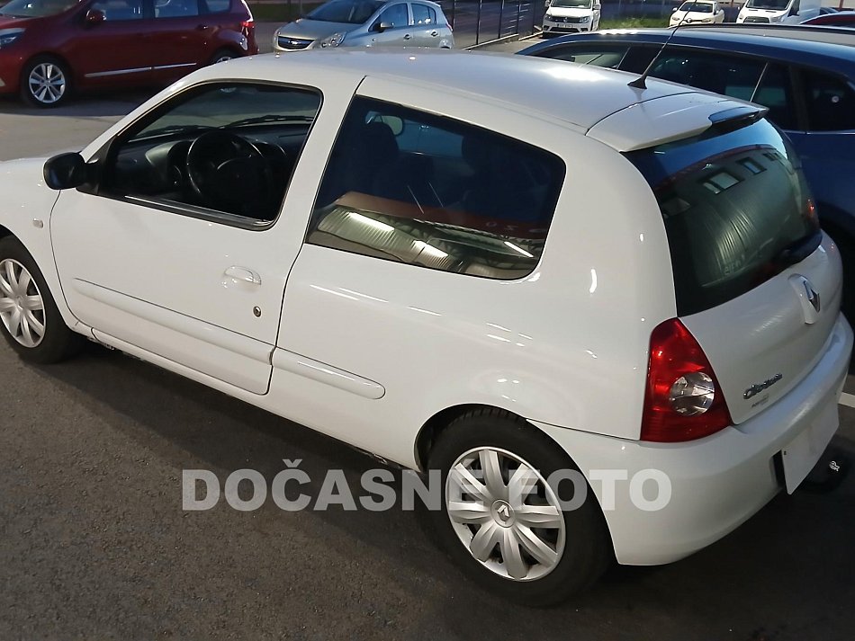 Renault Clio 1.2i 