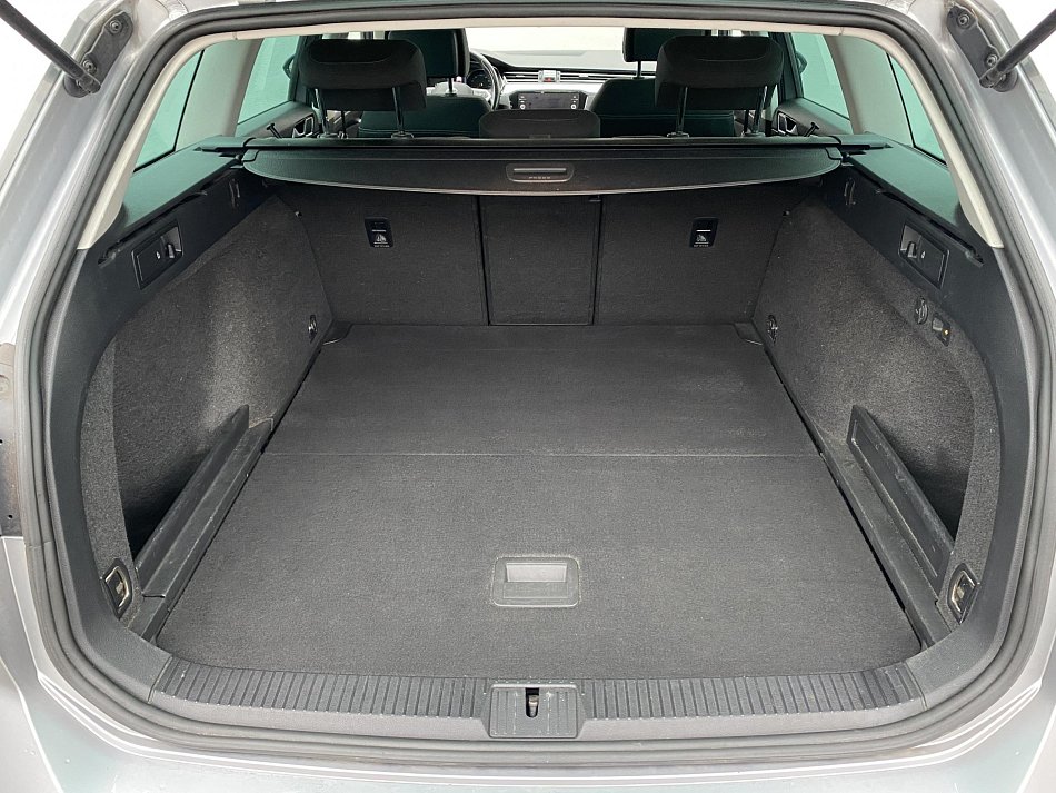 Volkswagen Passat 2.0 TDi Business