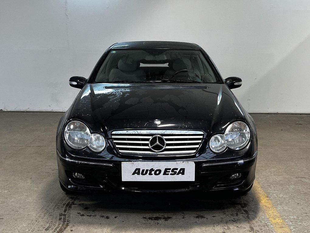 Mercedes-Benz Třída C 2.5 V6  C230