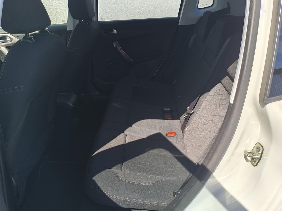 Peugeot 2008 1.6 HDi Style