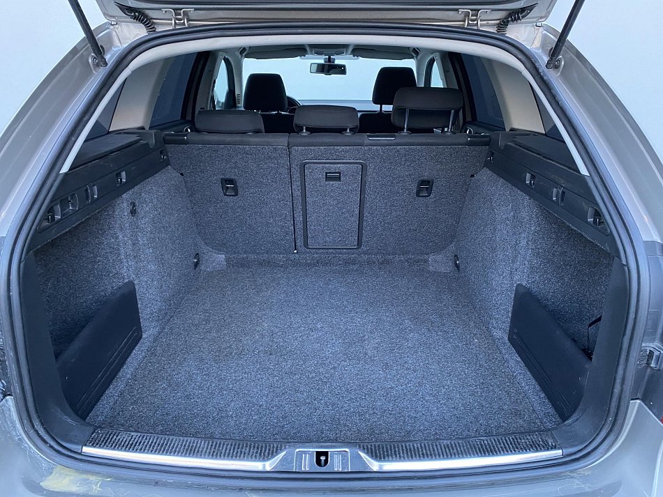 Škoda Superb II 1.4 TSi Ambition