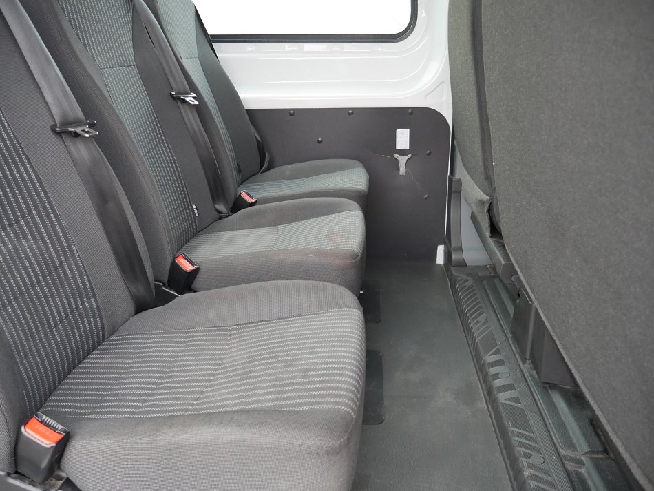 Ford Transit 2.2TDCi Trend L3H2 9míst
