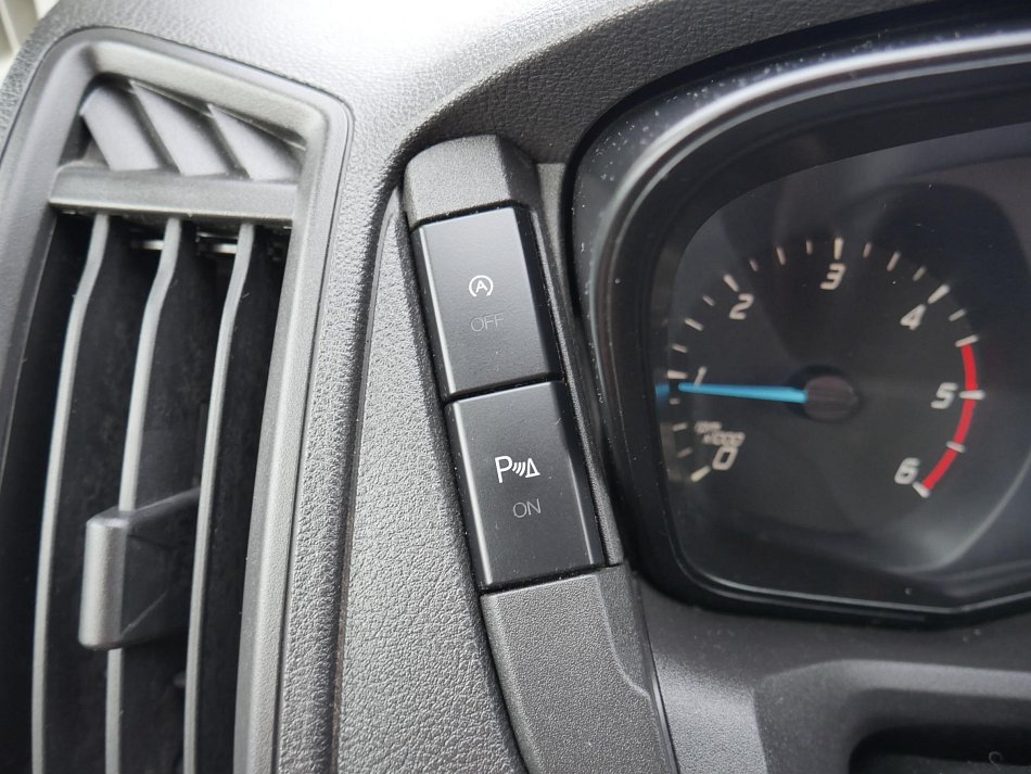 Ford Transit 2.2TDCi Trend L3H2 9míst