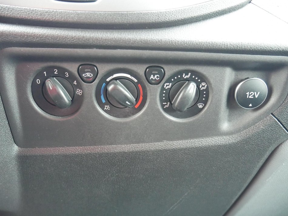 Ford Transit 2.2TDCi Trend L3H2 9míst