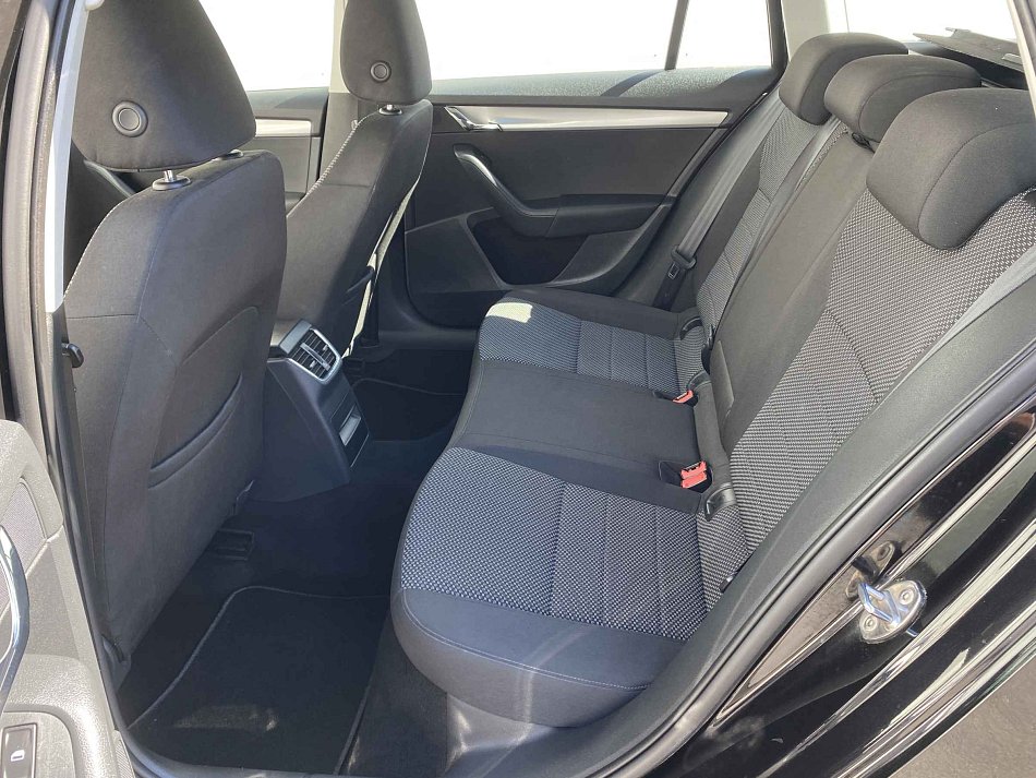 Škoda Octavia III 2.0 TDi Ambition