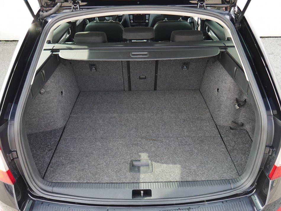 Škoda Octavia III 2.0 TDi  4x4