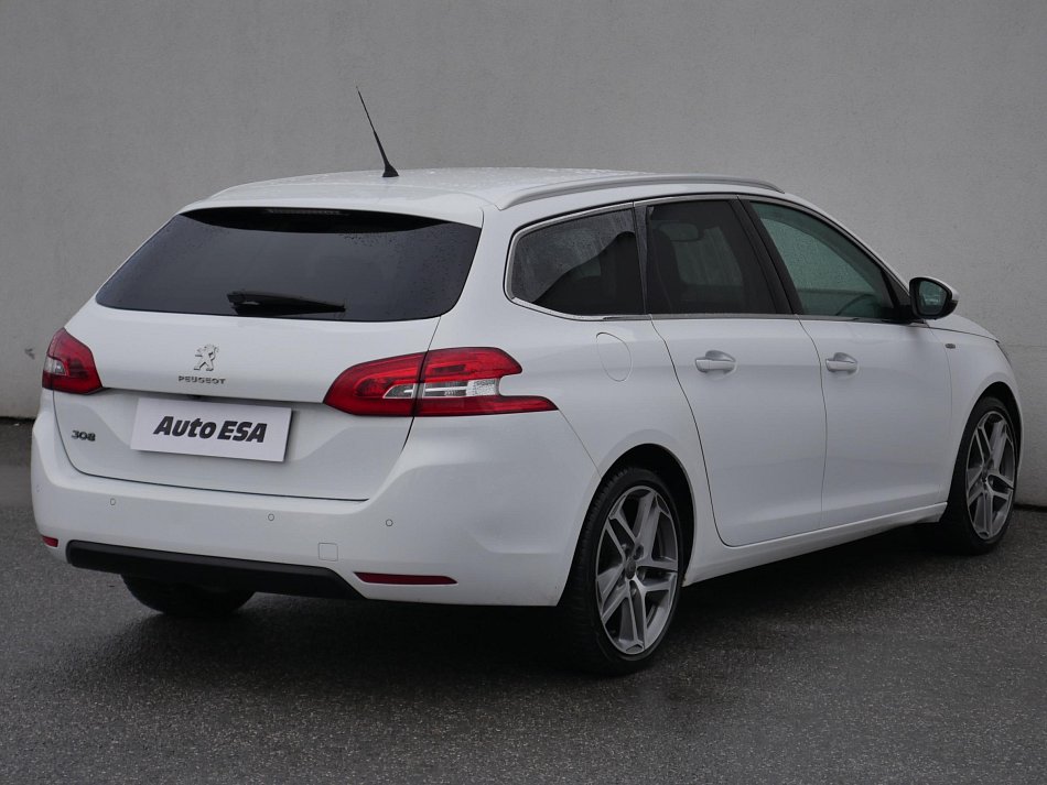 Peugeot 308 1.2 PT 