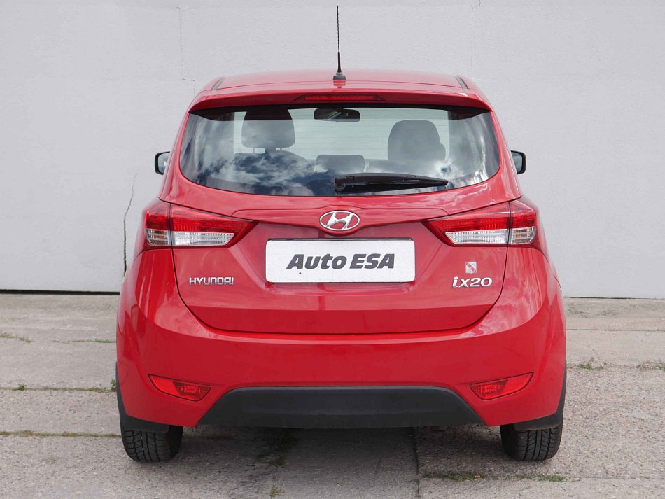 Hyundai Ix20 1.6i 