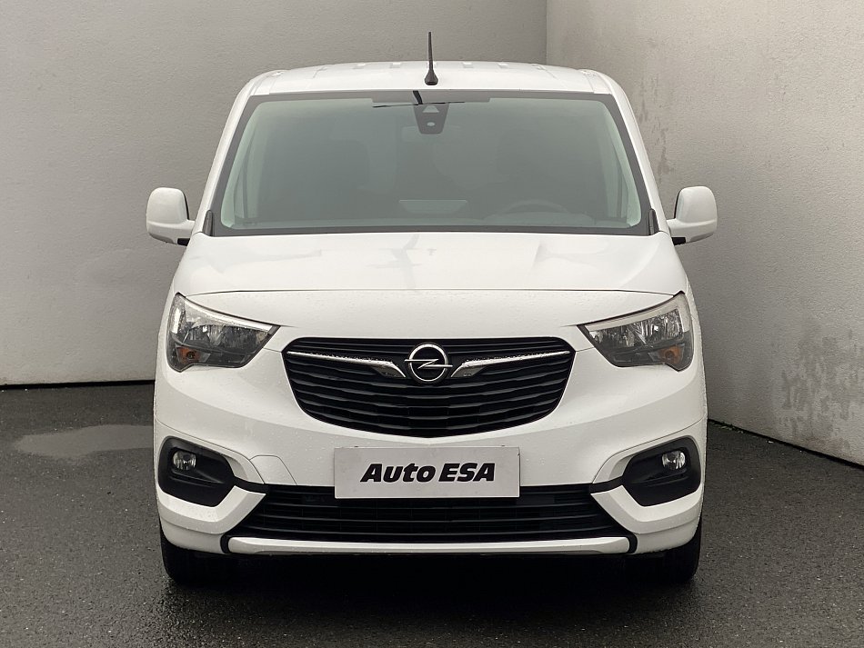 Opel Combo 1.2T Enjoy MAXi