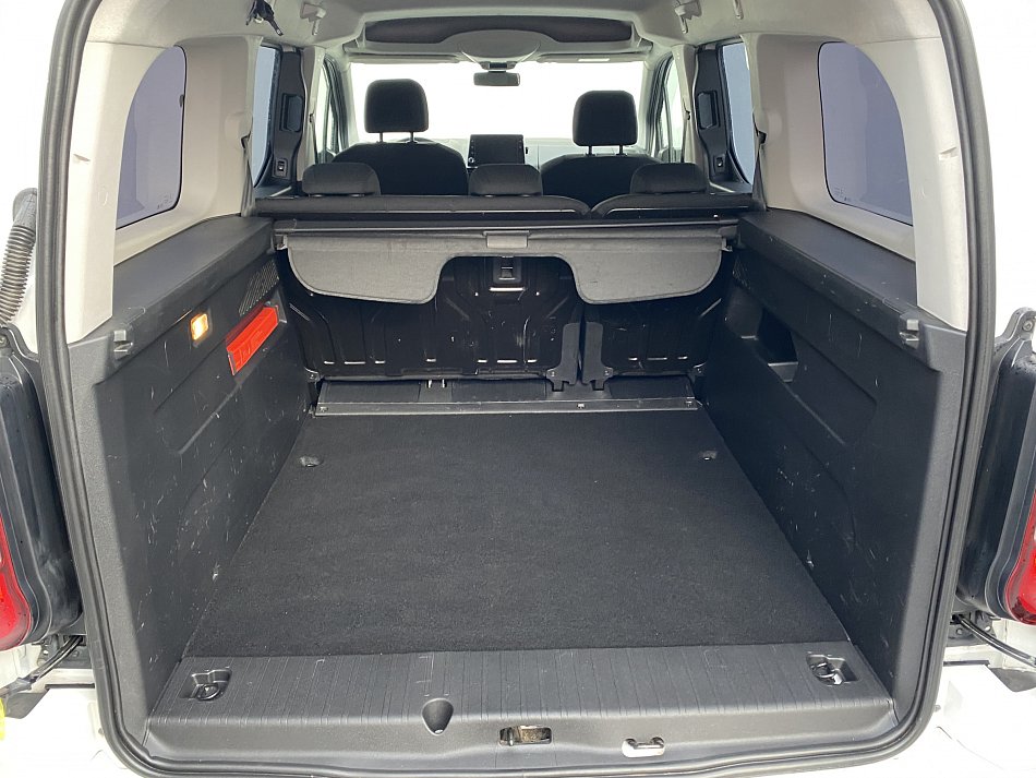 Opel Combo 1.2T Enjoy MAXi