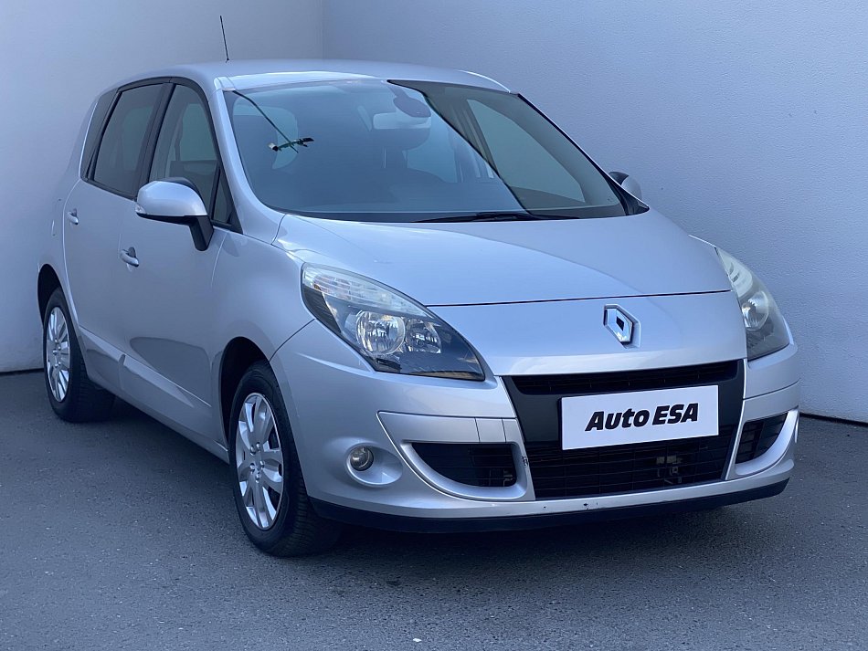 Renault Scénic 2.0dCi Dynamique
