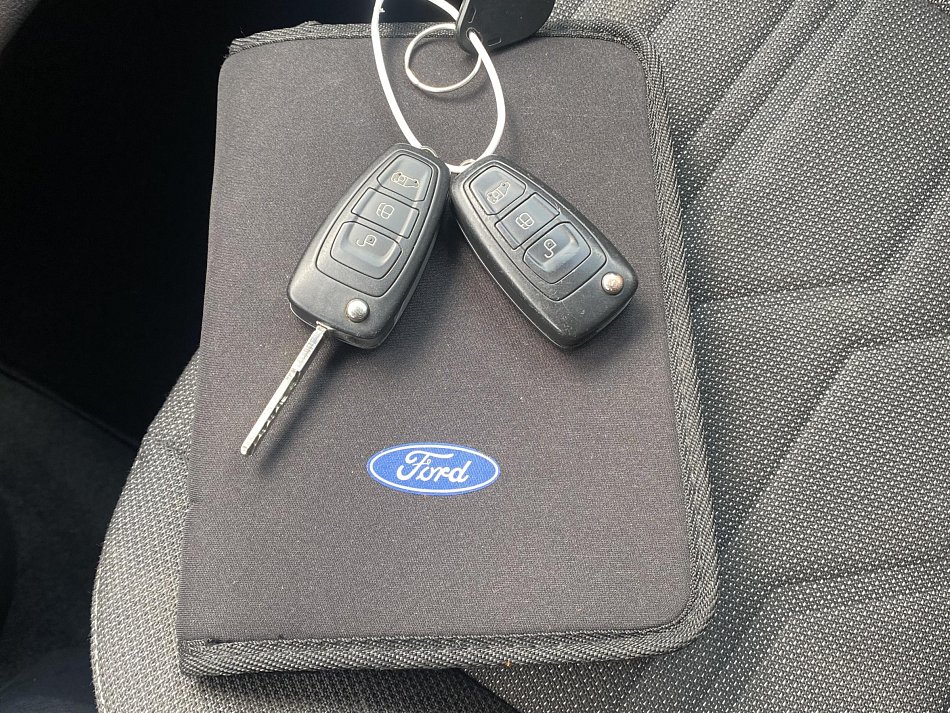 Ford Tourneo Connect 1.5TDCi Titanium MAXi 7míst