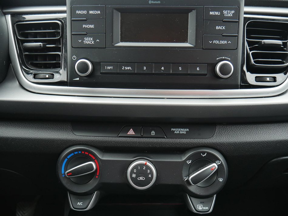 Kia Rio 1.4i 