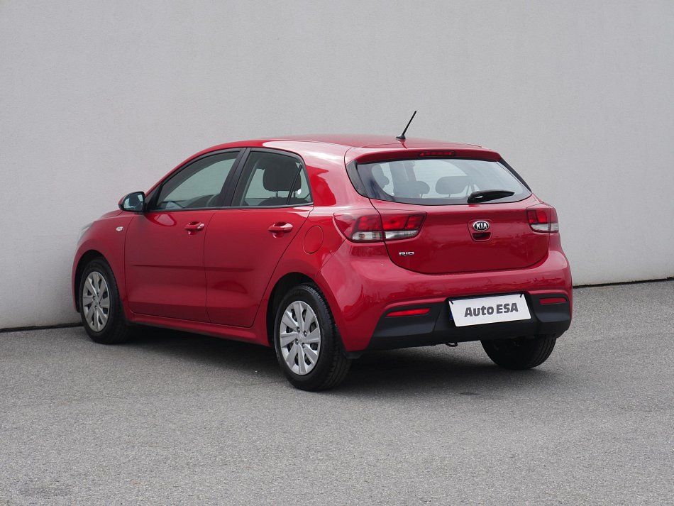 Kia Rio 1.4i 