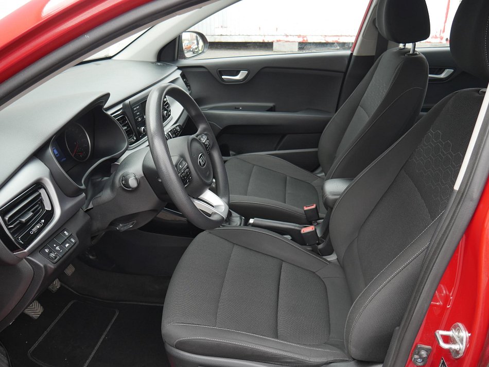 Kia Rio 1.4i 