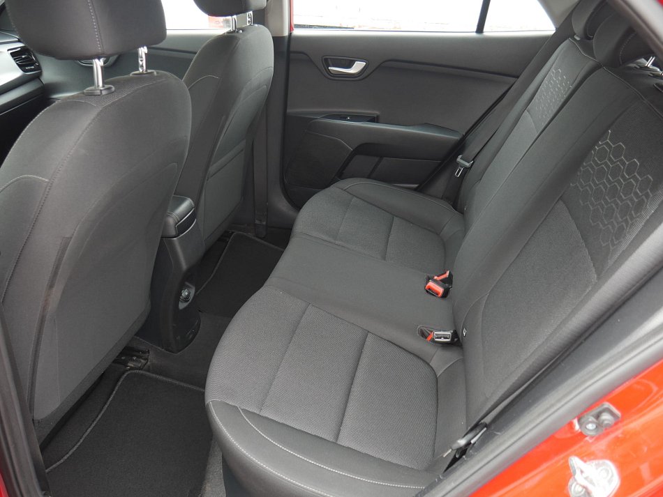 Kia Rio 1.4i 