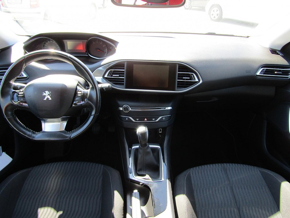 Peugeot 308 1.2PT 