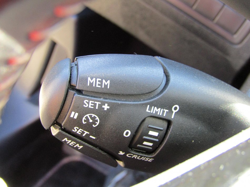 Peugeot 308 1.2PT 