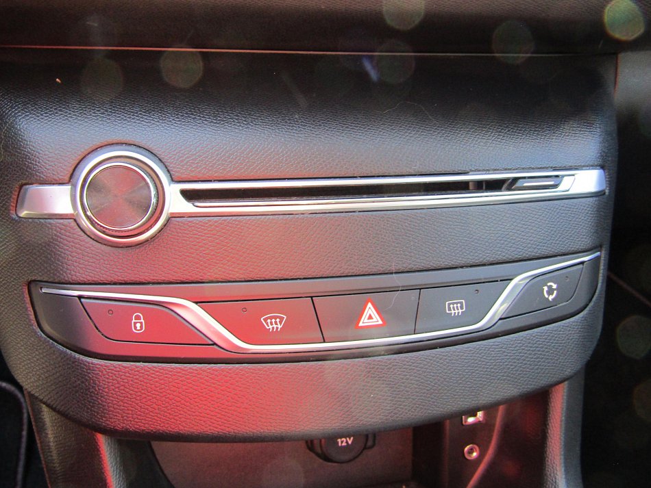 Peugeot 308 1.2PT 