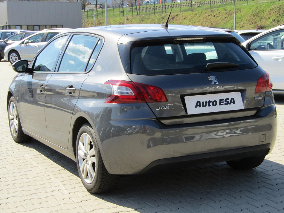 Peugeot 308 1.2PT 