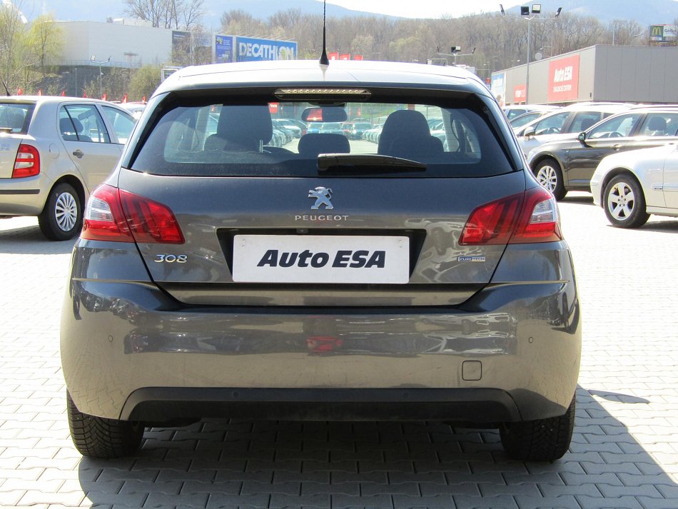 Peugeot 308 1.2PT 