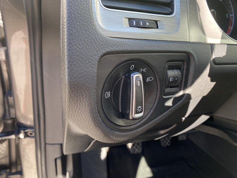 Volkswagen Golf 1.6 TDi 