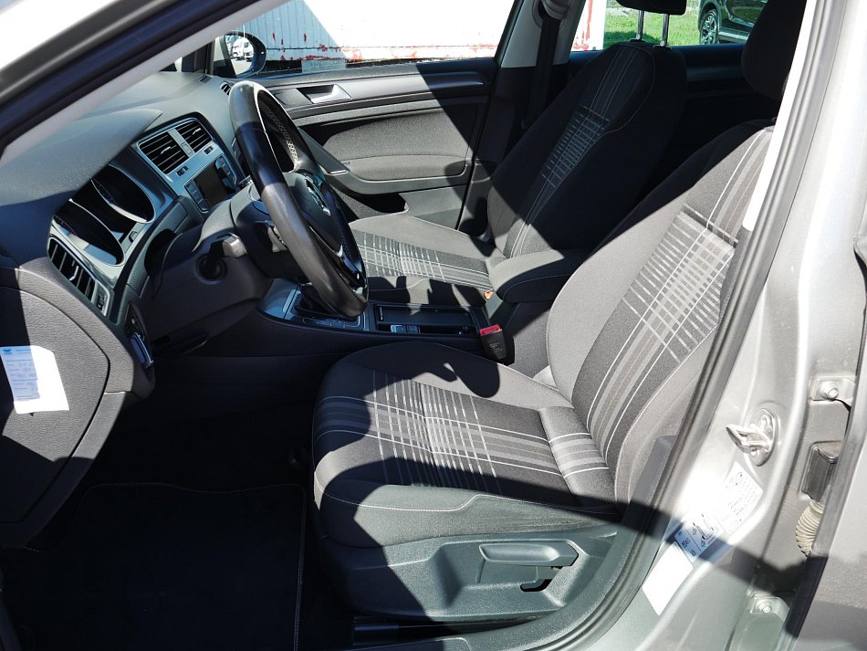 Volkswagen Golf 1.4 TSi 