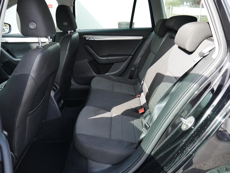 Škoda Octavia III 2.0 TDi  4x4