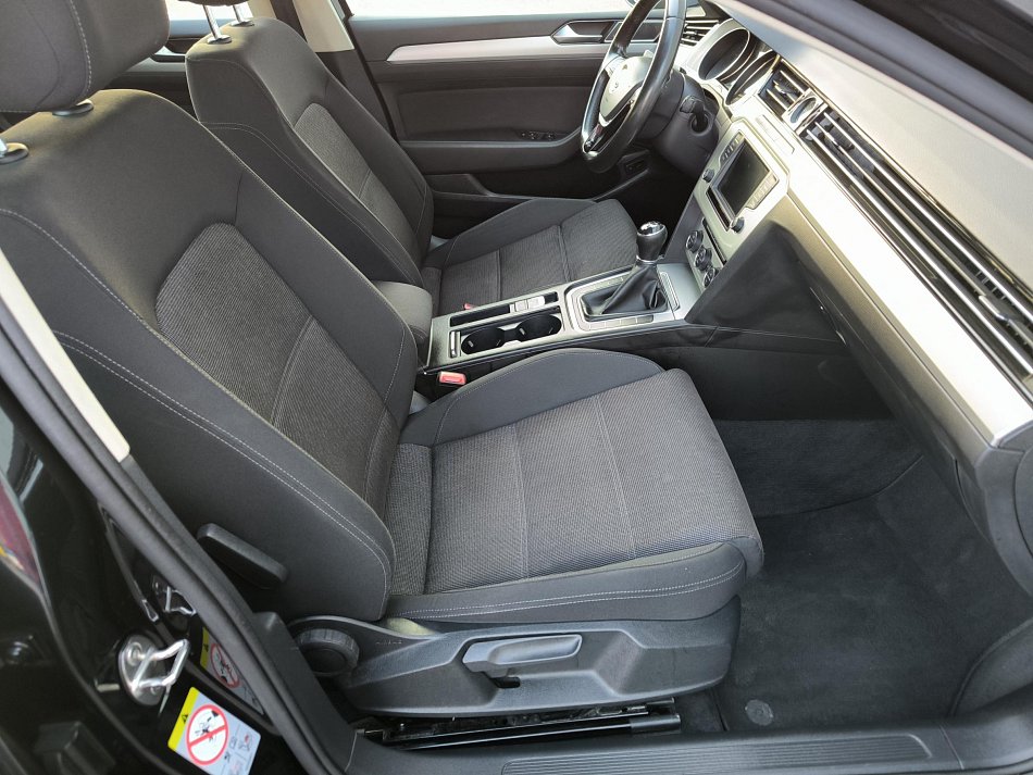 Volkswagen Passat 1.6 TDi Comfortline