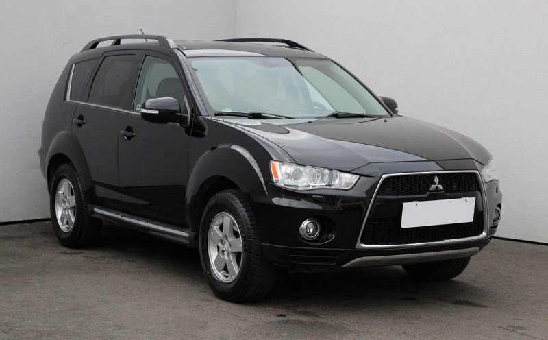 Mitsubishi Outlander 2.4i 