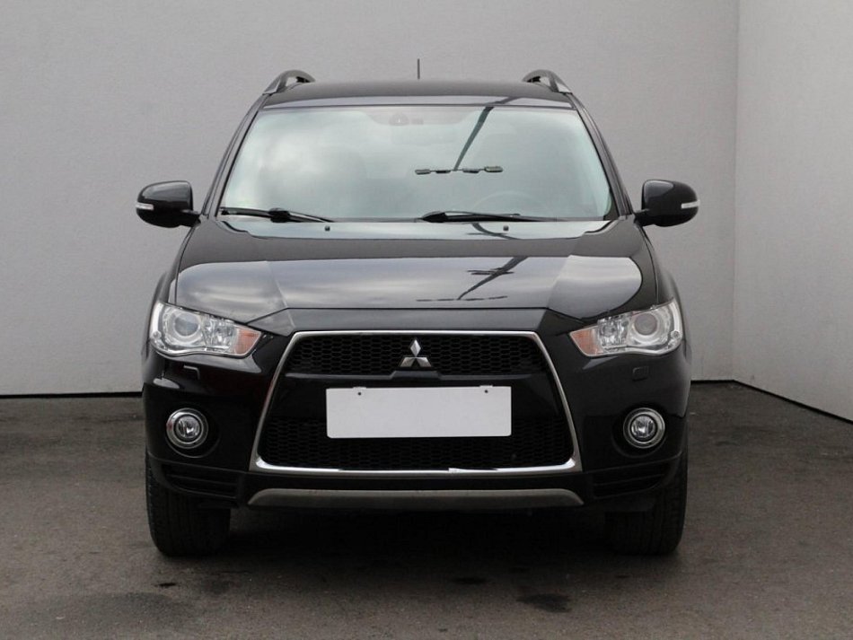 Mitsubishi Outlander 2.4i 