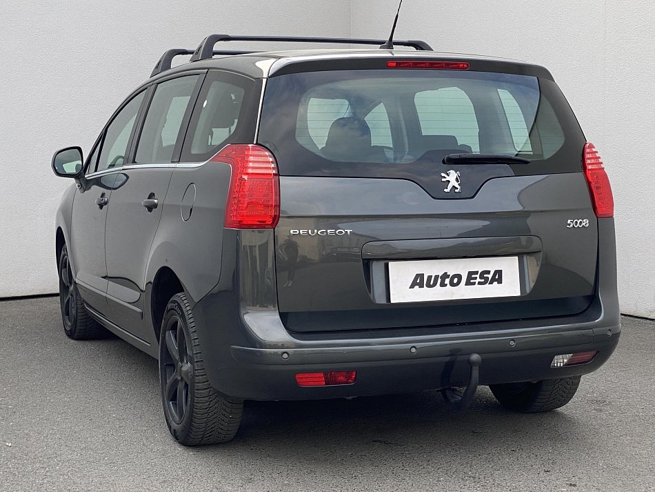 Peugeot 5008 1.6 VTi 