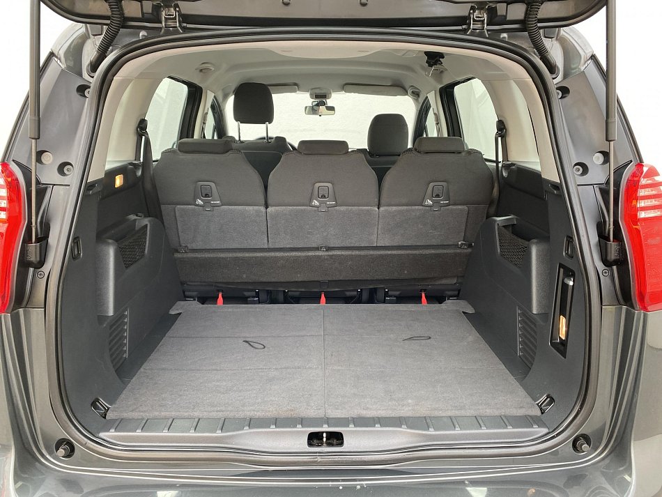 Peugeot 5008 1.6 VTi 