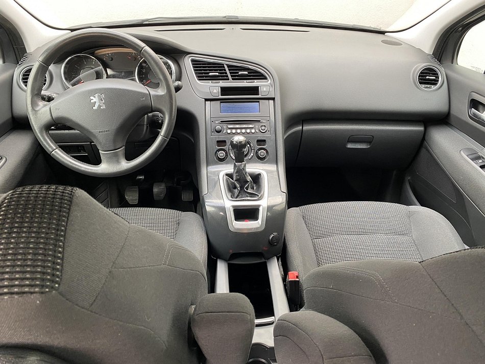 Peugeot 5008 1.6 VTi 