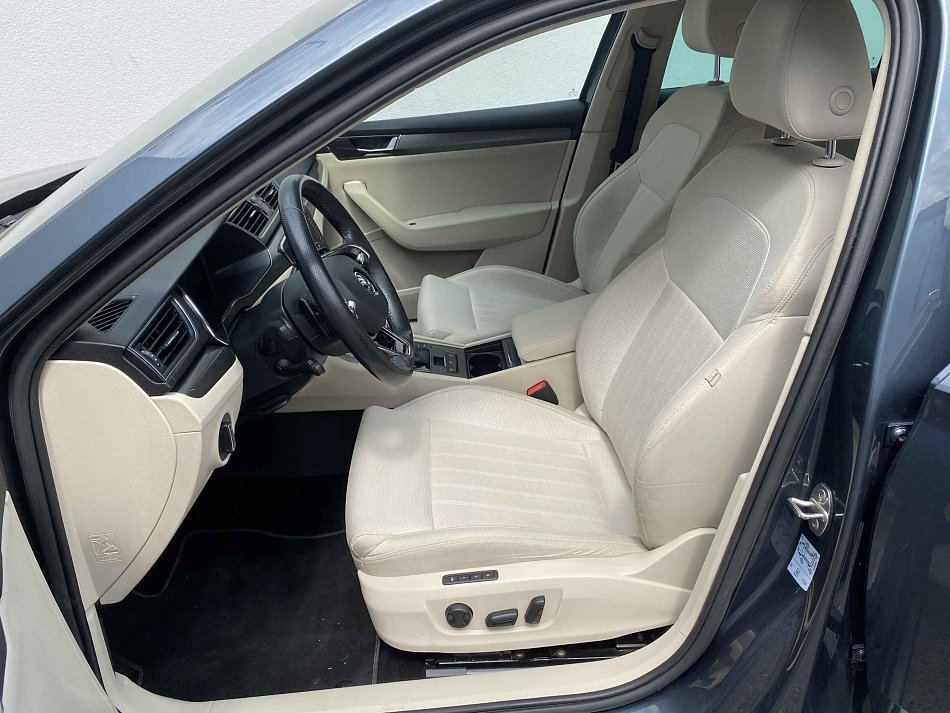 Škoda Superb III 2.0 TSi Style