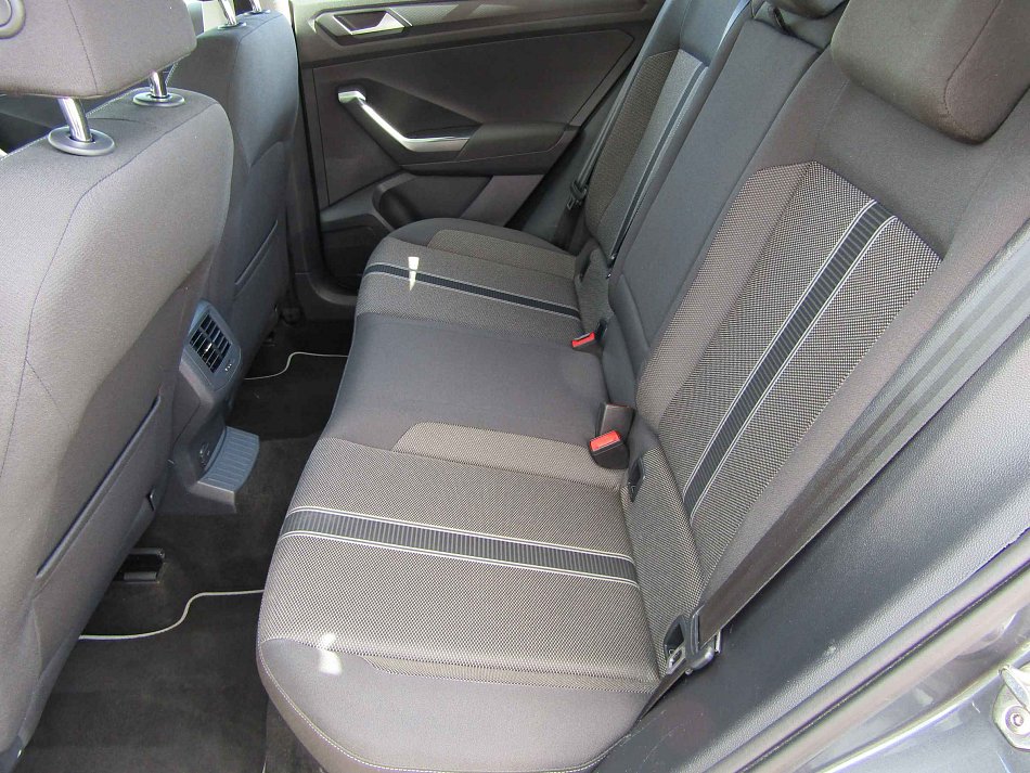 Volkswagen T-Roc 2.0TDi  4x4
