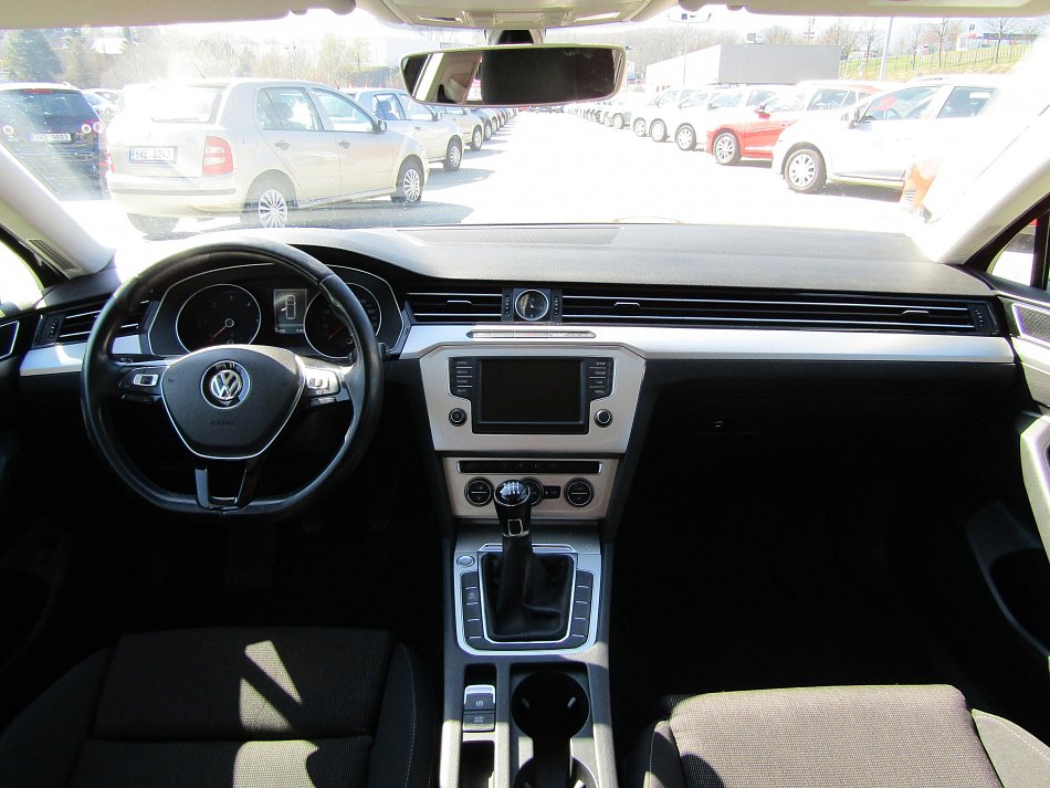 Volkswagen Passat 1.6 TDi 