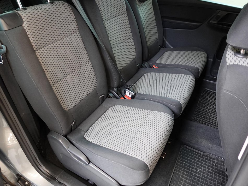 Volkswagen Sharan 2.0TDi 