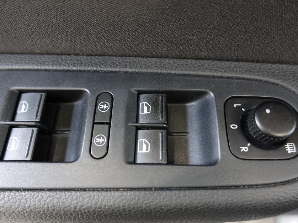 Volkswagen Sharan 2.0TDi 