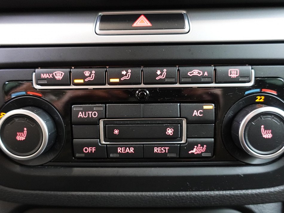 Volkswagen Sharan 2.0TDi 