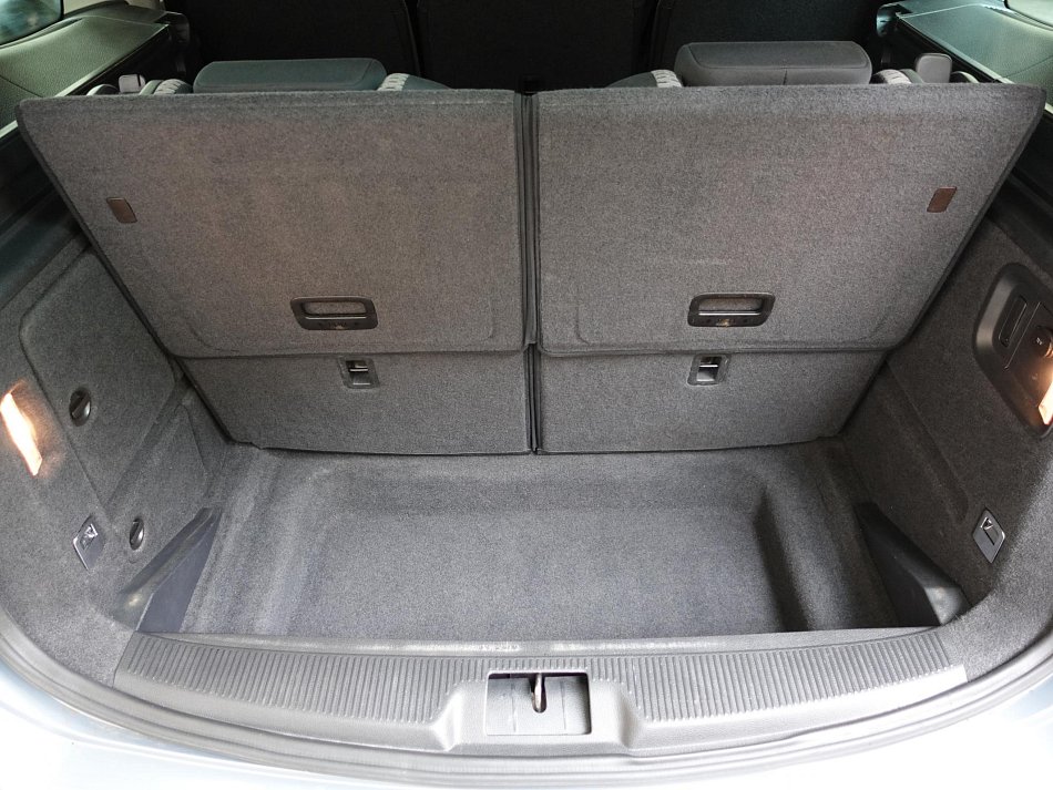 Volkswagen Sharan 2.0TDi 