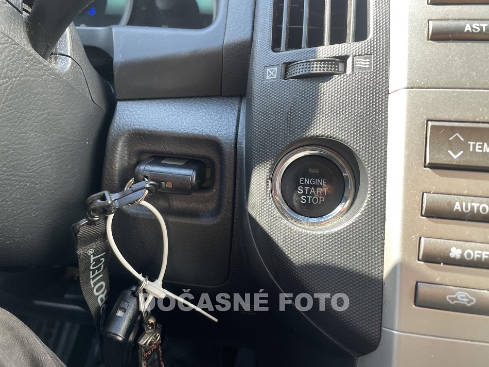 Toyota Corolla Verso 2.2 D-4D 