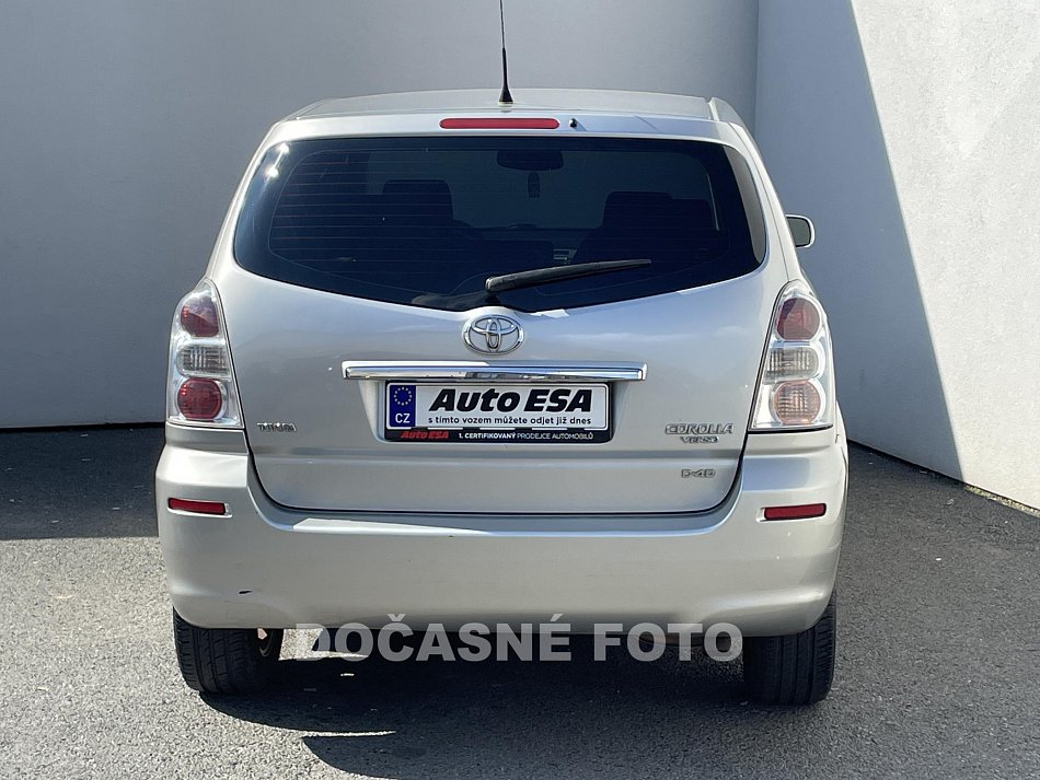 Toyota Corolla Verso 2.2 D-4D 