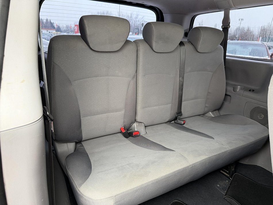 Hyundai H 1 2.5CRD  8míst