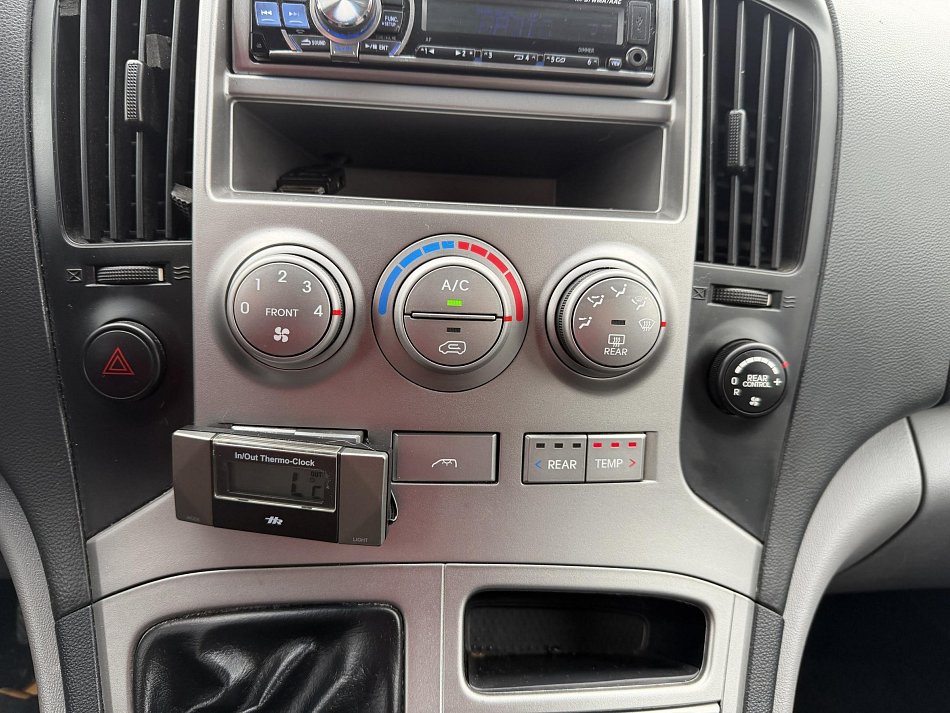 Hyundai H 1 2.5CRD  8míst