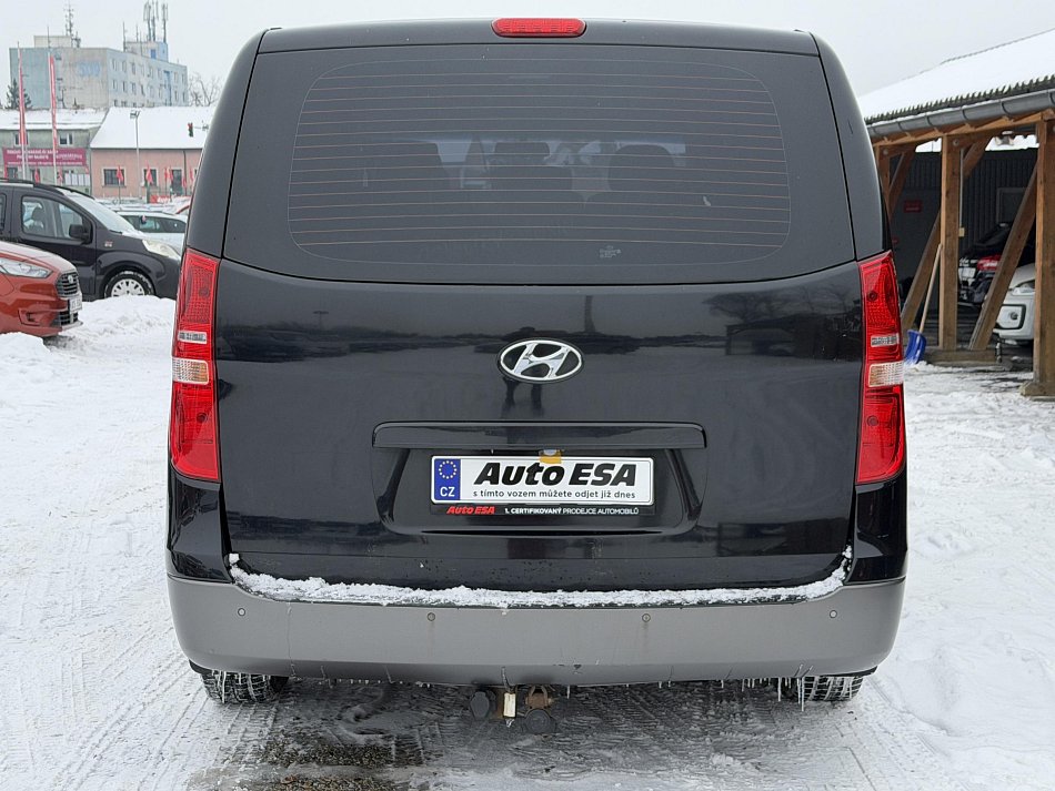 Hyundai H 1 2.5CRD  8míst
